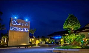 Queenco Hotel and Casino đem đến ván bài chuyên nghiệp